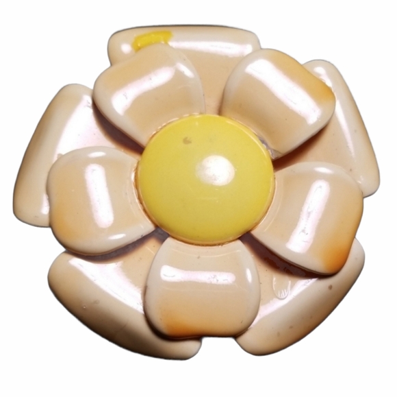 Vintage Enamel Flower Daisy Brooch Pin - Picture 3 of 14